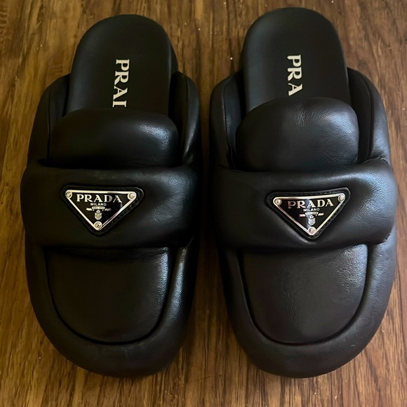 Exotic leather black. Size 34 Prada - Picture 1 of 4